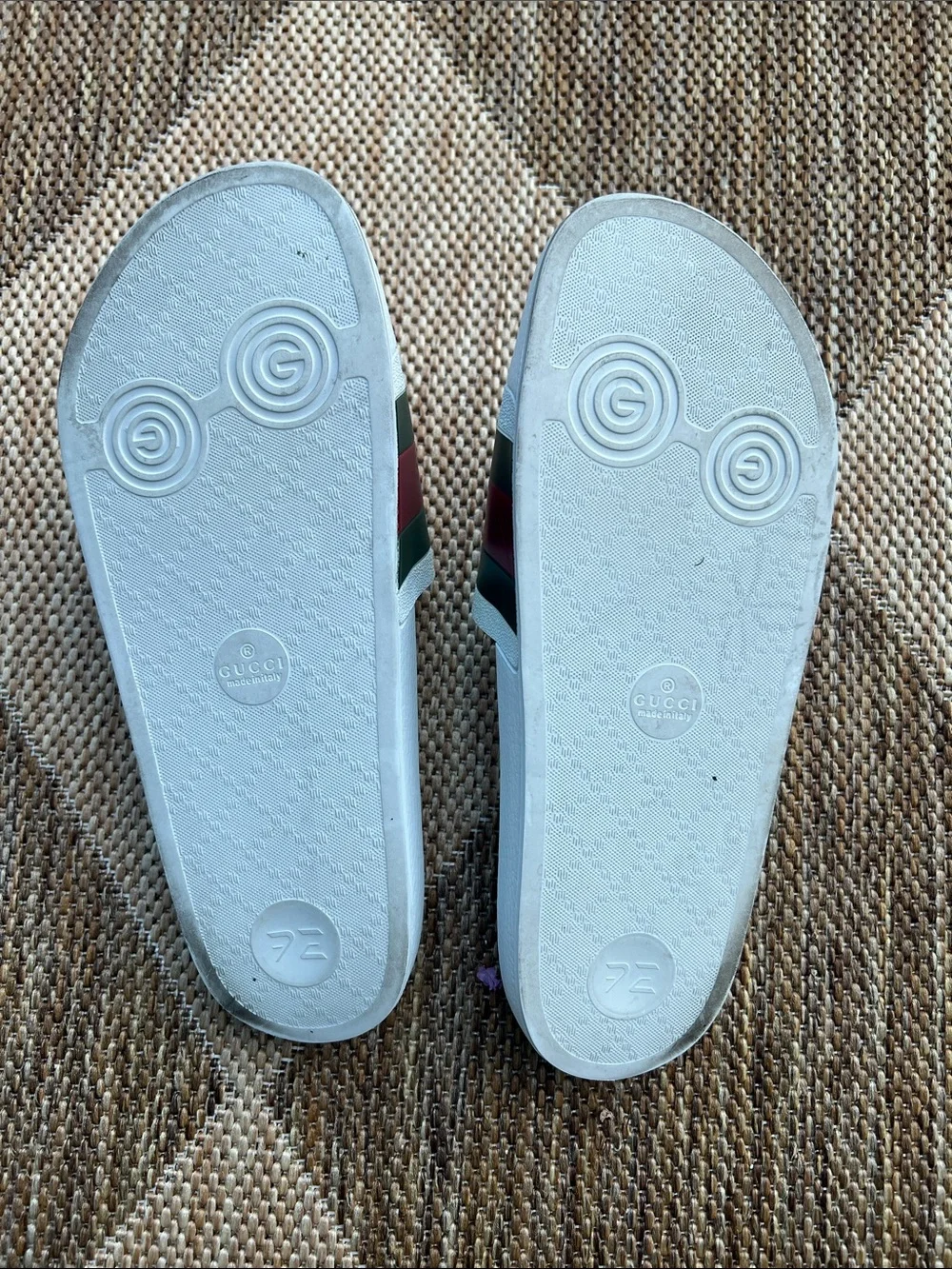 Gucci Men’s Slide Sandals with Green and Red Stripes